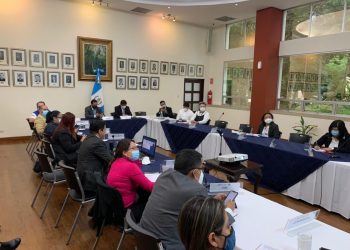 En la reunión participaron representantes de las diferentes instituciones de Gobierno.