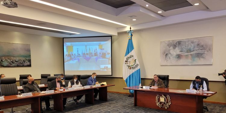 Este viernes correspondió a los alcaldes de Zacapa presentar los avances de los compromisos presidenciales