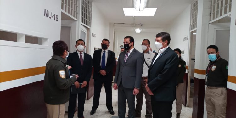 Funcionarios de Guatemala y México visitaron la estación migratoria de CDMX