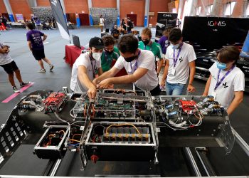 Presentan los prototipos más innovadores del Hyperloop, el transporte del futuro