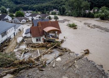 Suben a 31 fallecidos y a 163 desaparecidos en las inundaciones en Bélgica