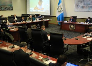 La cuarta reunión con alcaldes de Jutiapa y Sololá se realizó de formal virtual en Casa Presidencial.