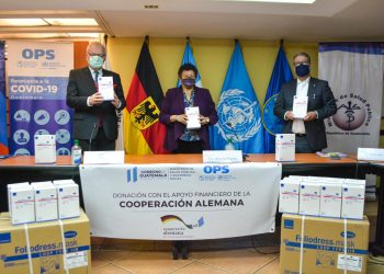 La embajada de Alemania entregó una donación de 462 mil mascarillas al Ministerio de Salud.
