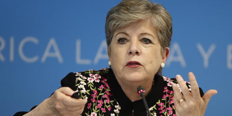 América Latina crecerá 5.2 % en 2021, pero no revertirá los efectos de la pandemia