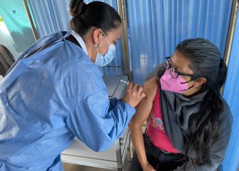 Las jornadas de vacunación continúan en los 22 departamentos del país.