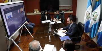 Los cancilleres de Guatemala y Canadá se reunieron este martes de forma virtual.