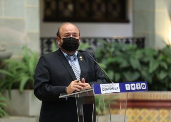 Presentan resultados de crecimiento económico de primer semestre del año