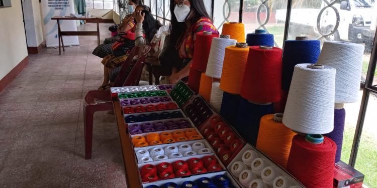Cultura impulsa rescate de diseños textiles de San Juan Sacatepéquez