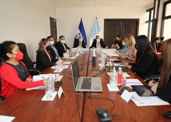 Honduras y Guatemala conversan sobre saneamiento del río Motagua