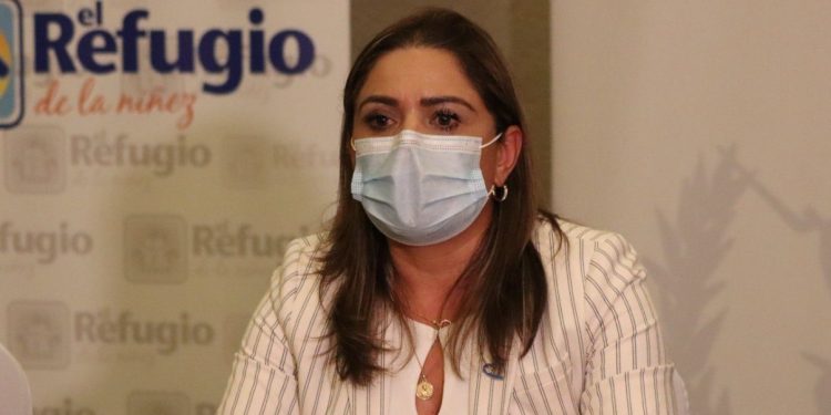 Sandy Recinos, titular de la Svet