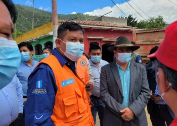 Atienden emergencias por lluvias y COVID-19 en Quiché