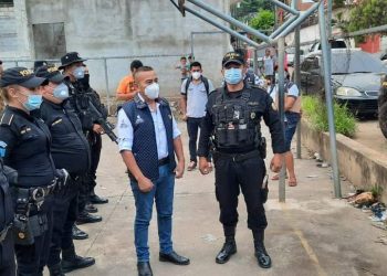 Realizan operativos en ventas de bebidas alcohólicas de Santa Rosa