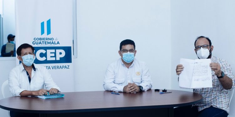 Finaliza firma de convenios para proyectos de desarrollo en Alta Verapaz