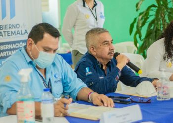 Presidente da seguimiento a proyectos en beneficio de los vecinos de El Progreso