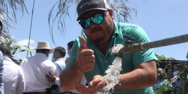 Vecinos de Joya Grande, Zaragoza, se benefician con mejor servicio de agua potable