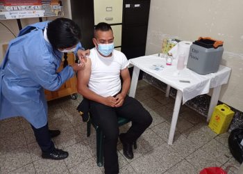 Anuncian el uso de 40 mil vacunas contra el coronavirus para el sector público en Quiché