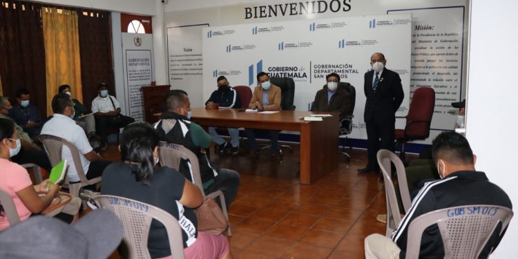 Buscan soluciones para restablecer energía eléctrica en San José El Rodeo
