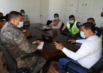 Coordinan vacunación masiva en Petén