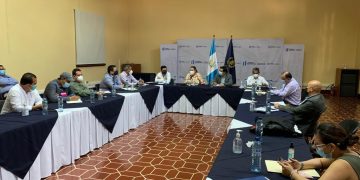 Retoman discusión por servicio eléctrico en Zacapa y Jalapa