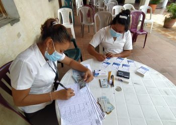 Habilitan vacunación para estudiantes universitarios en Suchitepéquez