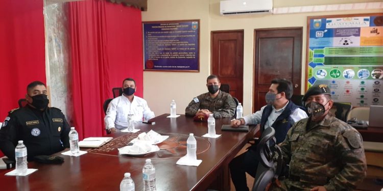 Discuten estrategias para contrarrestar el narcomenudeo en Jutiapa