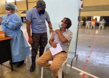 Reservistas militares participan en acciones de concientización para contener el COVID-19