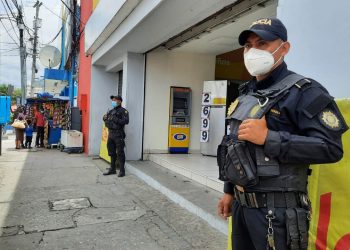 Más de 42 mil agentes de la PNC brindan seguridad por pago del bono 14