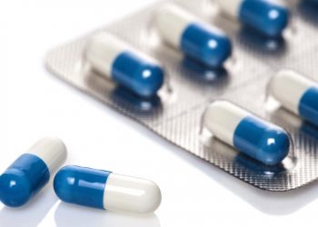 Especialista en infectología explica el uso de antibióticos en los pacientes con coronavirus