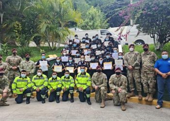 Antinarcóticos de tres fuerzas de tarea fortalecen sus capacidades