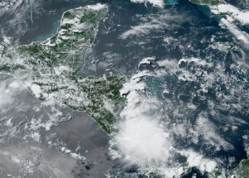 Onda del este y frente frío