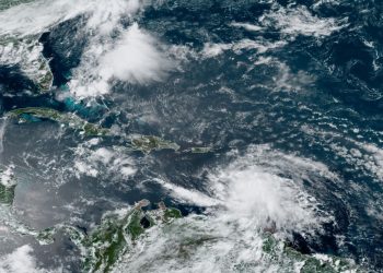 El huracán Elsa se dirige veloz hacia la isla Española