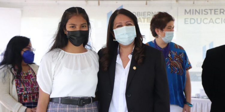 Mineduc fortalece capacidades de docentes en la enseñanza del inglés