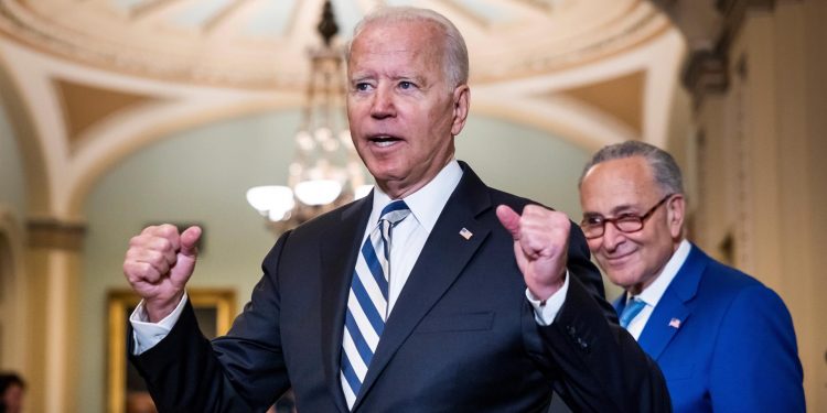 Biden participará el viernes en la cumbre virtual del APEC sobre el COVID-19