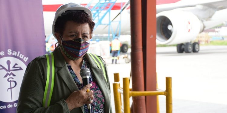 Ministra de Salud se pronuncia sobre casos de hongo negro reportados en Guatemala