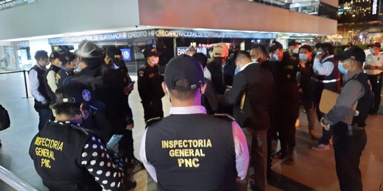 Capturan a 25 personas durante operativos por ley seca