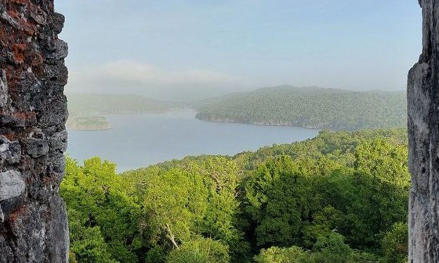 Presidente Giammattei destaca importancia del Laboratorio de Calidad del Agua