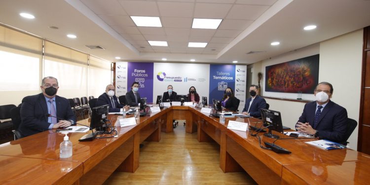 A través de estos acercamientos se destacó la importancia de aprobar el presupuesto 2022