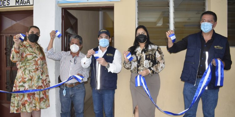 Firman convenio para apertura de oficina del Conamigua en Zacapa