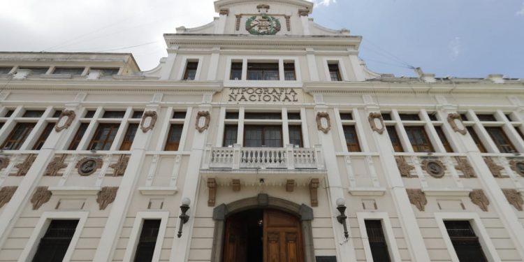 El edificio de la Tipografía Nacional se llevan a cabo las labores del Diario de Centro América