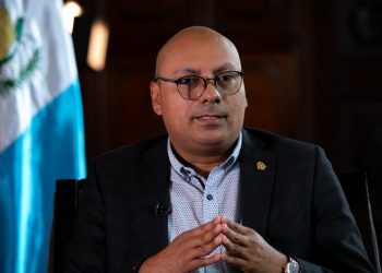 El titular del Registro General de la Propiedad, Luis Alfredo Pineda en entrevista para la AGN.