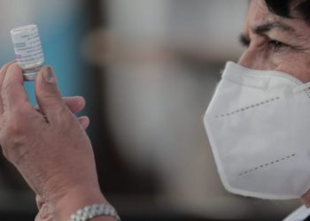 Cifra de personas vacunadas contra COVID-19 con esquema completo supera el medio millón