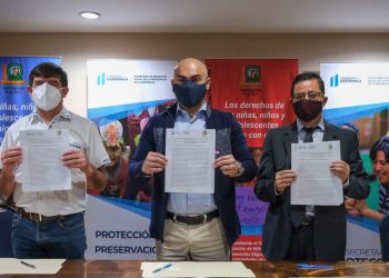 Firman convenio para atender a niñez y adolescencia no acompañada de Huehuetenango