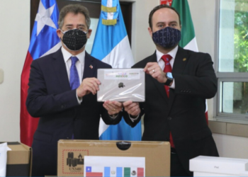 Cooperación de Chile y México entrega insumos sanitarios al Ministerio de Relaciones Exteriores