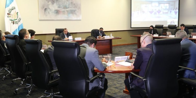 Las reuniones virtuales se realizan en Casa Presidencial