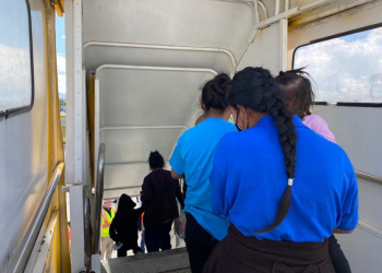 Consulado de Guatemala en Tucson asiste a 85 niños y adolescentes no acompañados