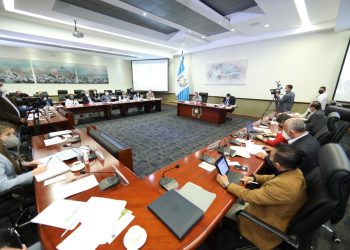 Presidente Alejandro Giammattei en reunión virtual con alcaldes de Petén y Escuintla