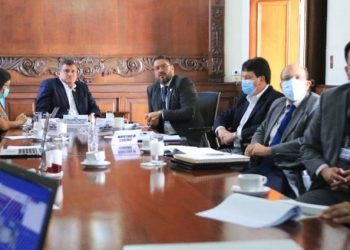 Ejecutivo analiza proyectos de infraestructura para el año próximo