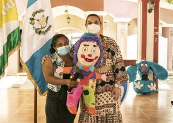 Beneficiarias de Mi Beca Artesano de Zacapa concluyen ciclo de capacitación