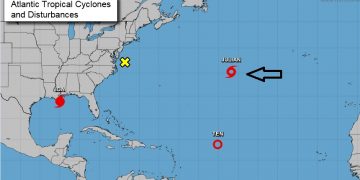 Se forma la tormenta tropical Julián en el Atlántico central