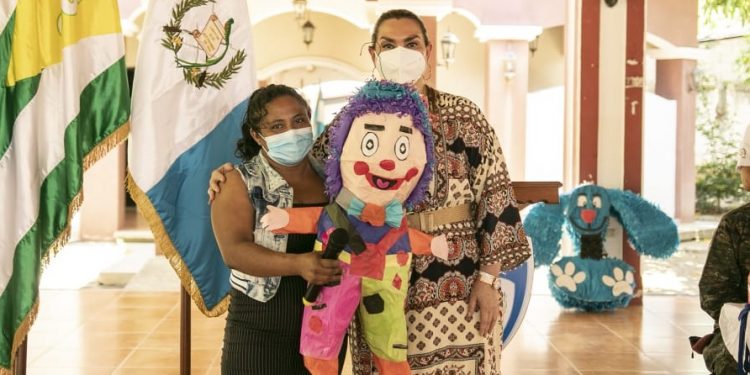 Beneficiarias de Mi Beca Artesano de Zacapa concluyen ciclo de capacitación